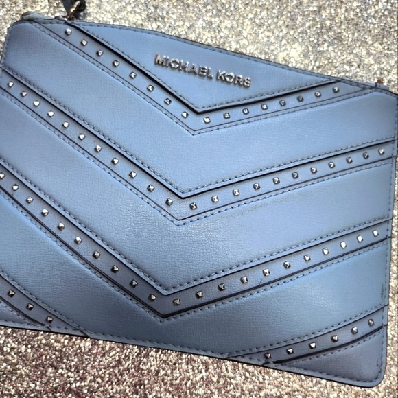MICHAEL KORS CLUTCH  BAG - Picture 1 of 3